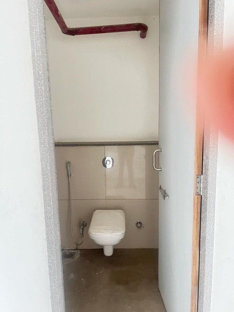 Bathroom, goyal-orchid-blues Commercial Shop 610 Sq.Ft. In Shela Ahmedabad 8602756