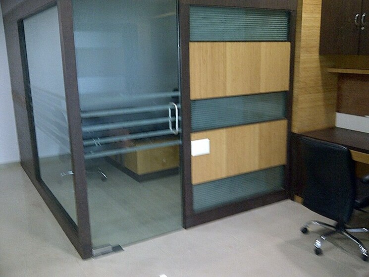 Room, sola Commercial Office Space 1441 Sq.Ft. In Sola Ahmedabad 8602839