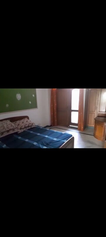Bedroom in 1.5 BHK Builder Floor at Jangpura – for Rent