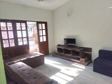 Living Room in 2 BHK Apartment at Caranzalem – for Rent
