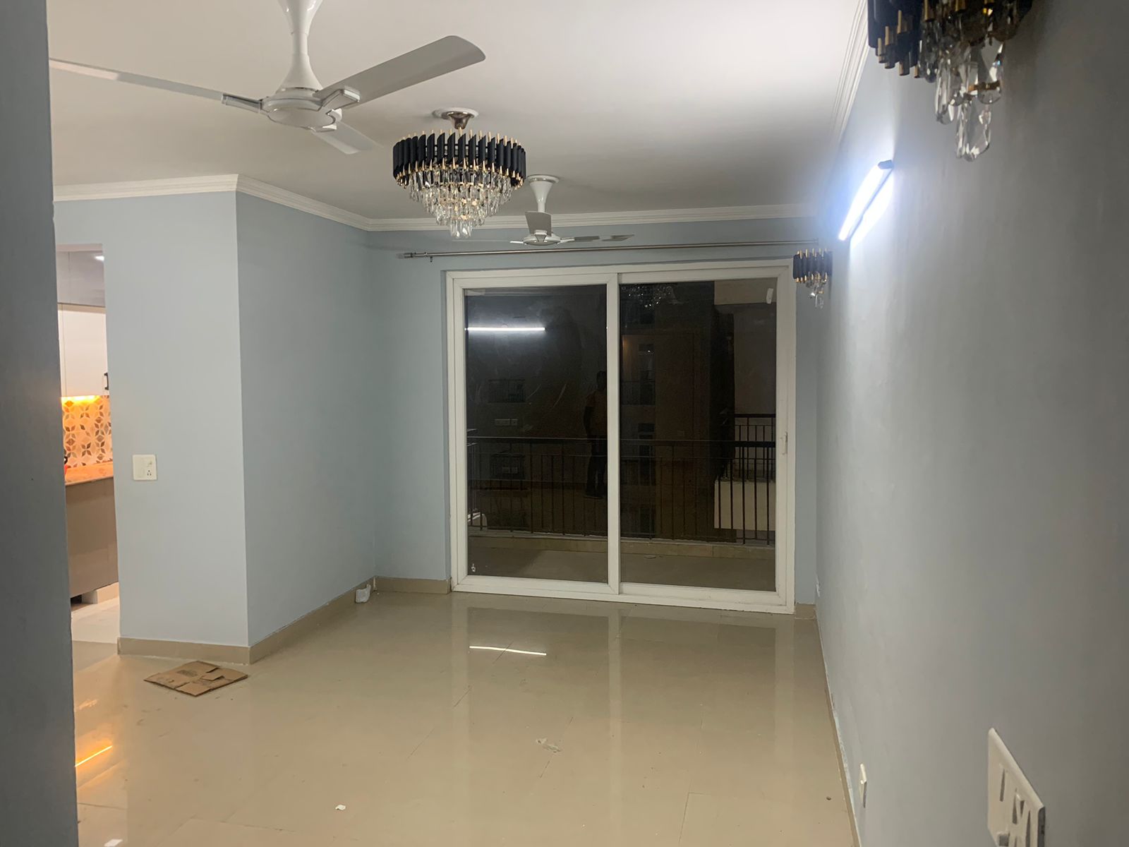 3 BHK + Extra Room Apartment For Rent in Amrapali Leisure Park