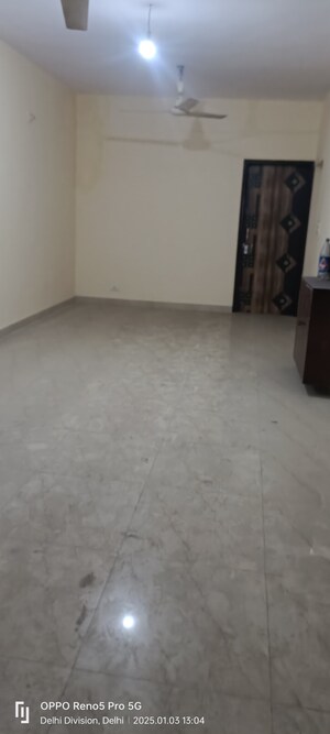Room in 5 BHK Villa at Janakpuri – for Sale