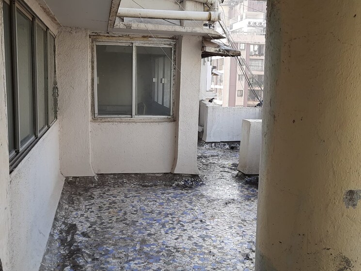 Bathroom, santosh-tower 6 Bedroom 3801 Sq.Ft. Apartment In Andheri West Mumbai 8602905