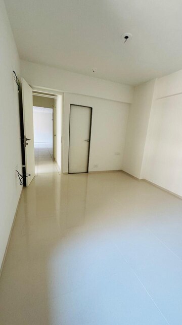 Room in 3 BHK Apartment at Adalaj – for Rent