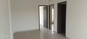 Room in 3 BHK Builder Floor at Breez Flora Avenue 33, Sohna Sector 33 – for Rent