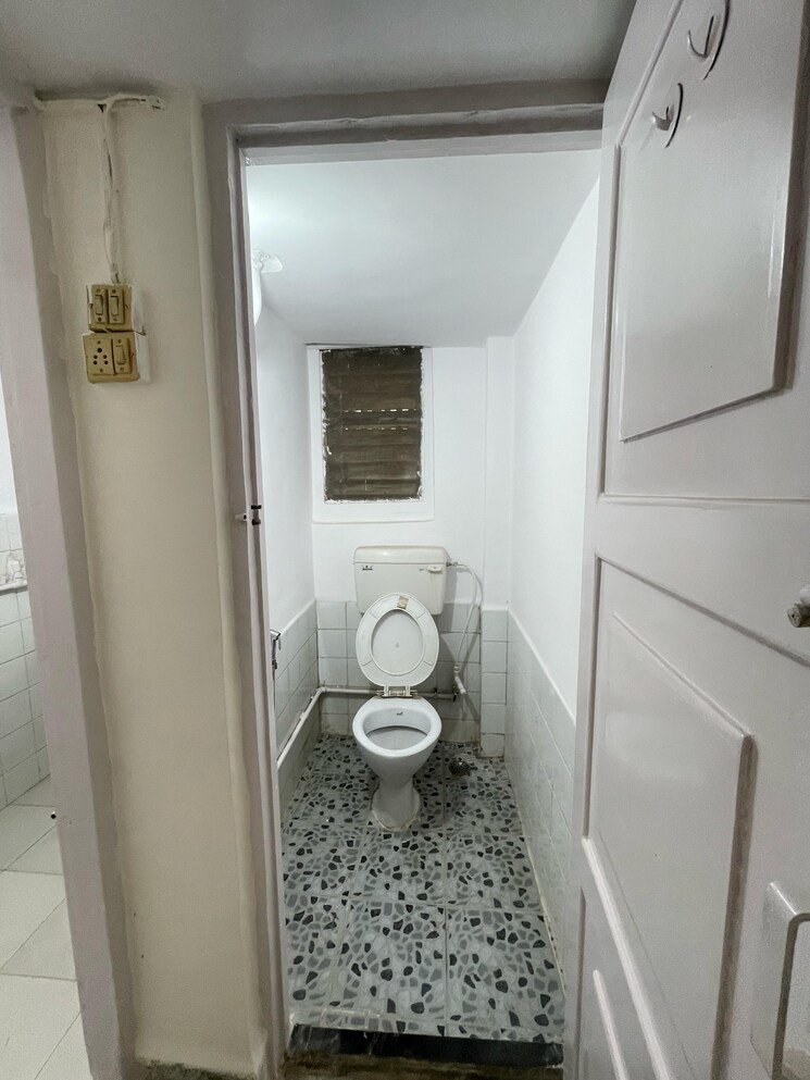 Bathroom, andheri west 1 Bedroom 628 Sq.Ft. Apartment In Andheri West Mumbai 8602943