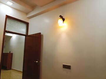 Furnished Amenities in 2 BHK Builder Floor at Niti Khand I – for Rent