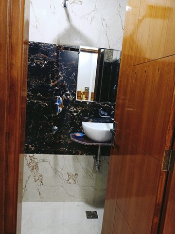 Furnished Amenities in 2 BHK Builder Floor at Niti Khand I – for Rent