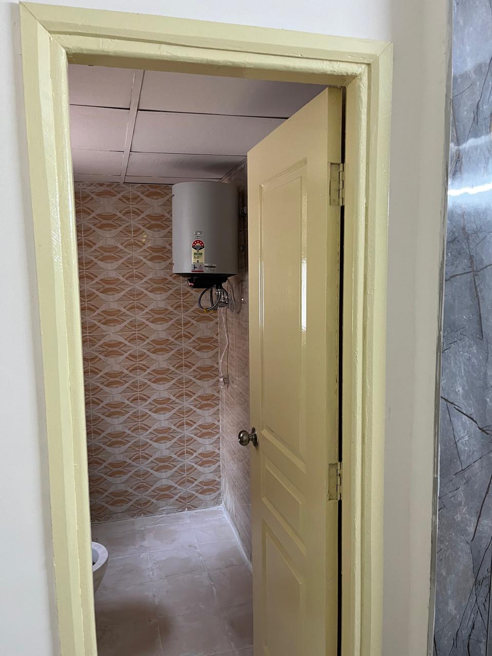 2 BHK + Pooja Room Apartment For Rent in RWA Apartments Sector 26