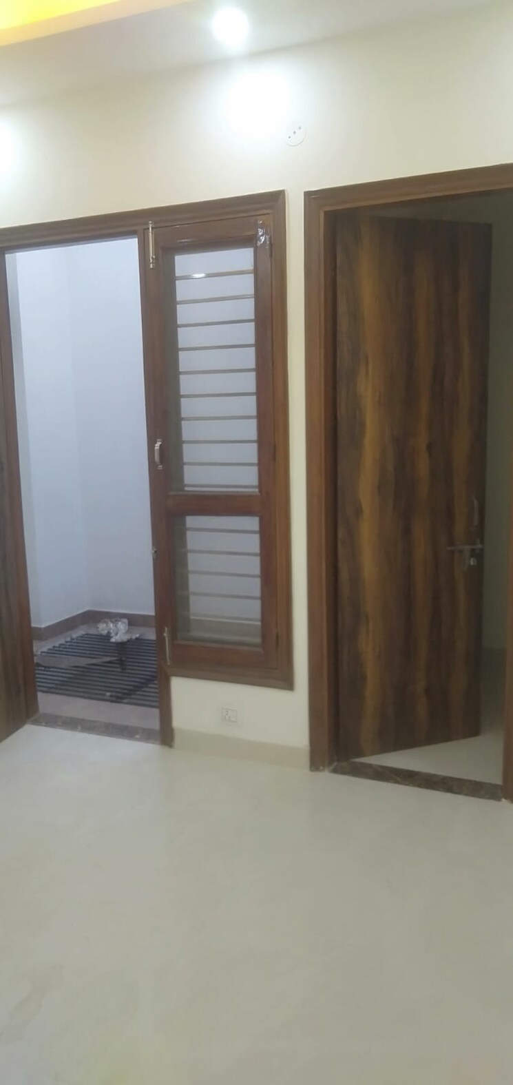 Room, jagrati vihar 2 Bedroom 990 Sq.Ft. Apartment In Jagrati Vihar Meerut 8602966