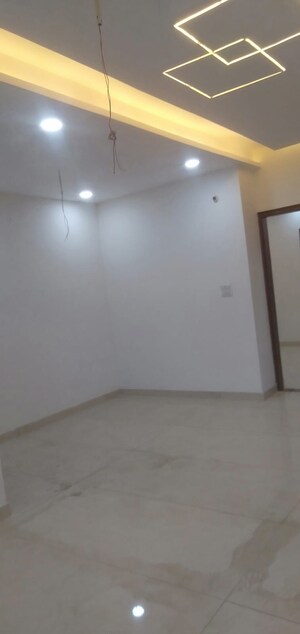 Room in 2 BHK Apartment at Jagrati Vihar – for Sale