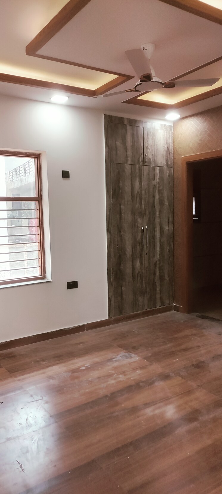 Room, ashoka-enclave-faridabad 4 Bedroom 2250 Sq.Ft. Builder Floor In Sector 34 Faridabad 8602963