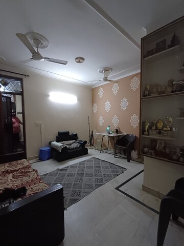 Master Bedroom in 2 BHK Builder Floor at Malviya Nagar – for Rent
