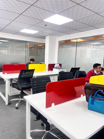  Office Space in IT/SEZ For Rent in Shubhkamna Appartments, Sector 2