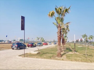  Office Space – Exterior View View at Auric Universal Square, Sector 79 - for Sale