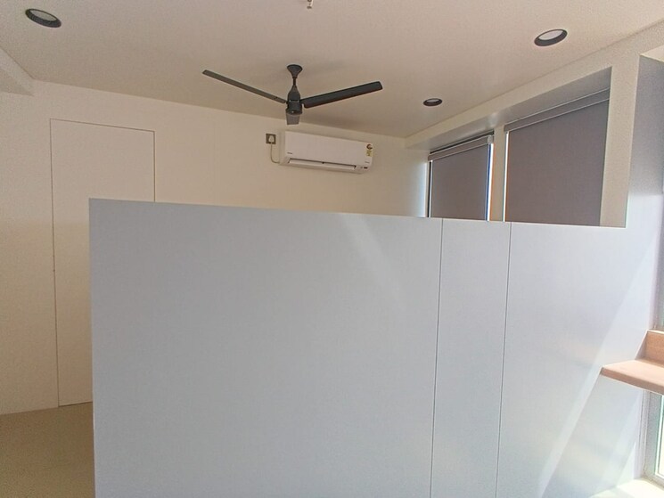 undefined, ashram road Commercial Office Space 550 Sq.Ft. In Ashram Road Ahmedabad 8602999