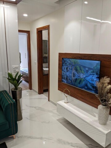 Bedroom in 3 BHK Builder Floor at Sector 48 – for Rent