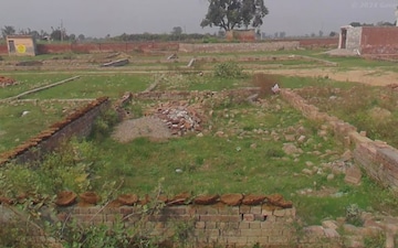 Plot For Sale in Jeevan Vihar