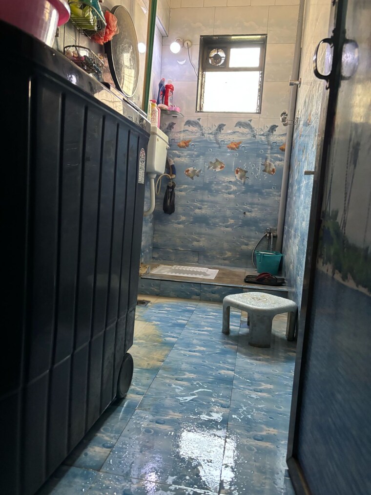 Bathroom, poonam-shrushti-chs 1.5 Bedroom 500 Sq.Ft. Apartment In Mira Road East Thane 8603079