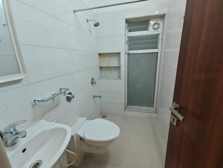 Bathroom, bdl-aura-apartments 2 Bedroom 750 Sq.Ft. Apartment In Chembur Mumbai 8603106