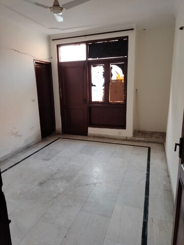 1 BHK Builder Floor For Rent in Khirki Extension