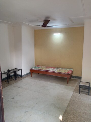 Bedroom in 3 BHK Builder Floor at Ansal Sushant Apartments, Sushant Lok I – for Rent