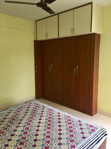 Bedroom in 2 BHK Apartment at Kumar Parisar, Kothrud – for Rent