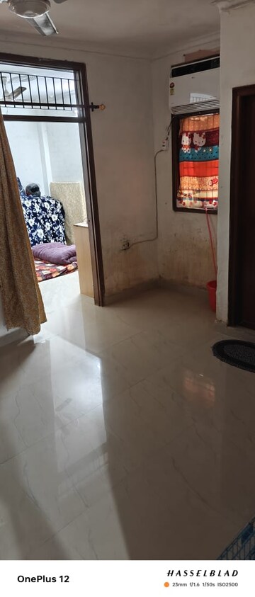 1 BHK Builder Floor For Rent in Khirki Extension