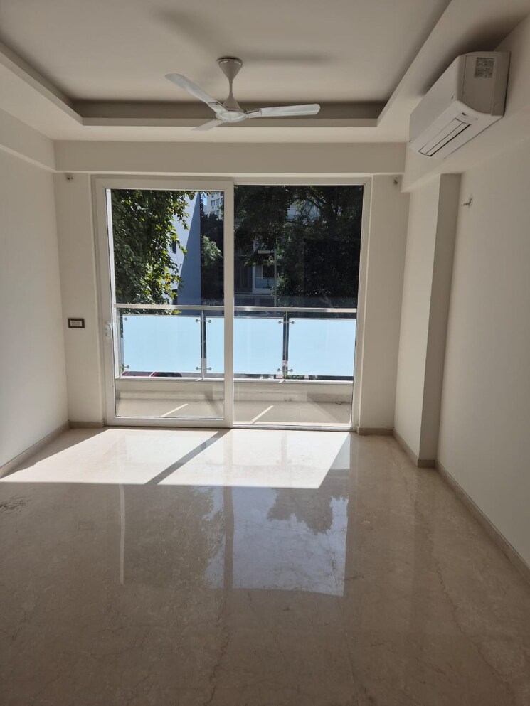 Room, dlf-the-skycourt 3 Bedroom 1900 Sq.Ft. Apartment In Sector 86 Gurgaon 8603163