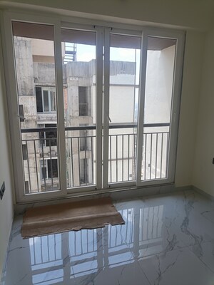 Room in 2 BHK Apartment at Ruparel Sky Green, Kandivali West – for Sale