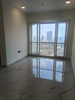 2 BHK Apartment For Sale in Ruparel Sky Green, Kandivali West