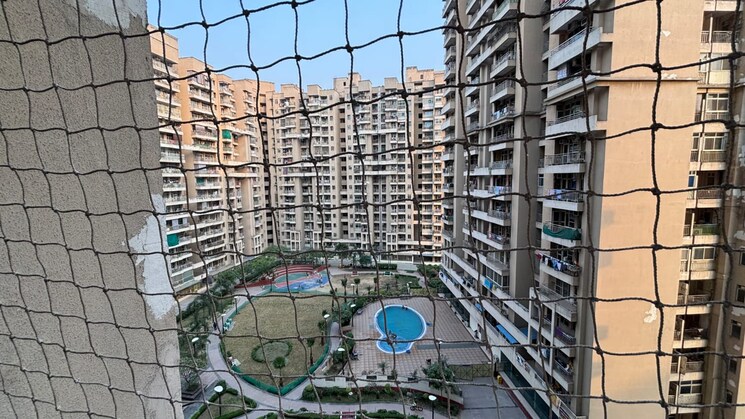 Exterior View, amrapali-golf-homes 2.5 Bedroom 1200 Sq.Ft. Apartment In Sector 4 Greater Noida Greater Noida 8603232