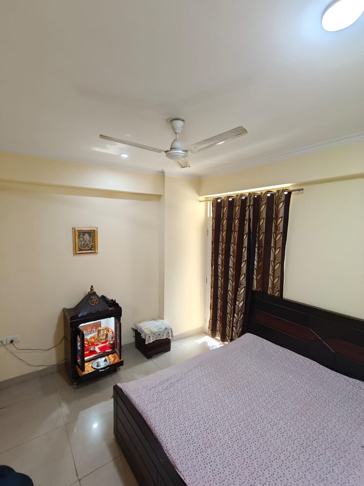 Living Room, amrapali-golf-homes 2.5 Bedroom 1200 Sq.Ft. Apartment In Sector 4 Greater Noida Greater Noida 8603232