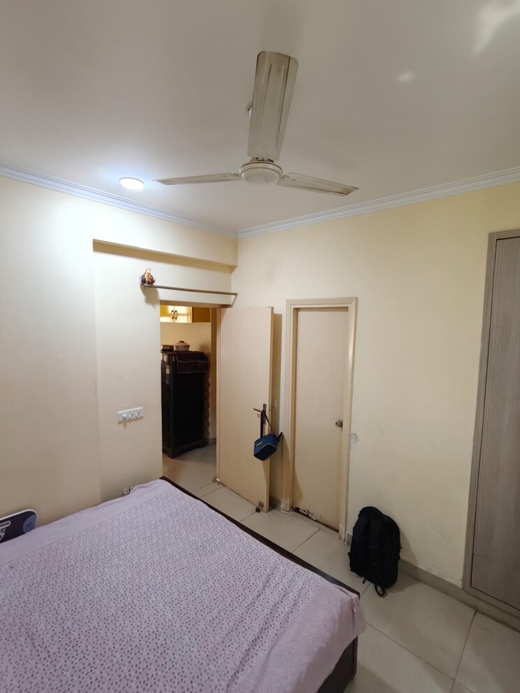 Room, amrapali-golf-homes 2.5 Bedroom 1200 Sq.Ft. Apartment In Sector 4 Greater Noida Greater Noida 8603232