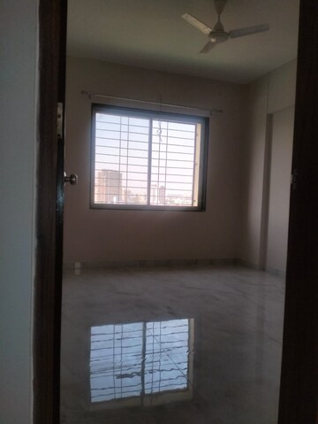 Room in 2 BHK Apartment at Vaishnavi Sahil Heights, Pimple Nilakh – for Rent
