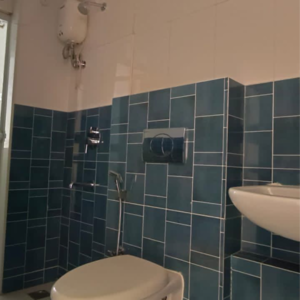 Bathroom in 2 BHK Apartment at Lodha Amara, Sandoz Baug – for Sale