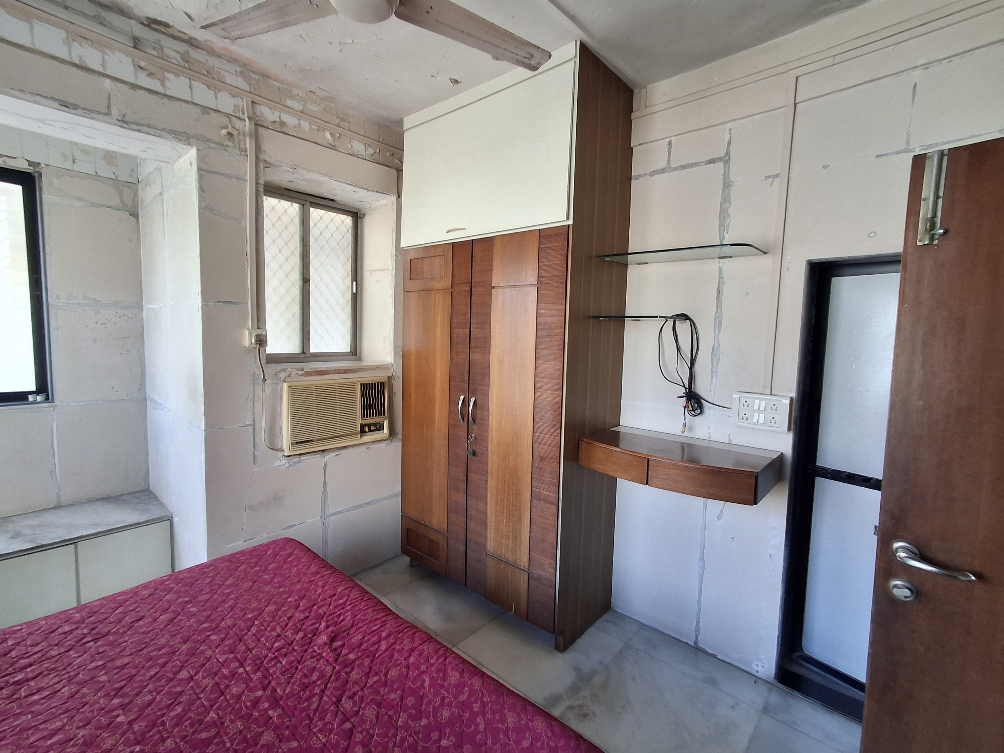 2 BHK + Pooja Room,Servant Room,Study Room,Extra Room 800 Sq.Ft. Apartment in Navjivan CHS Mumbai Central