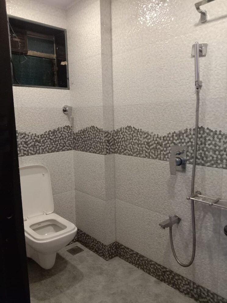 Bathroom, vastu-chs-kopar-khairane 3 Bedroom 1500 Sq.Ft. Apartment In Kopar Khairane Sector 1 Navi Mumbai 8603294