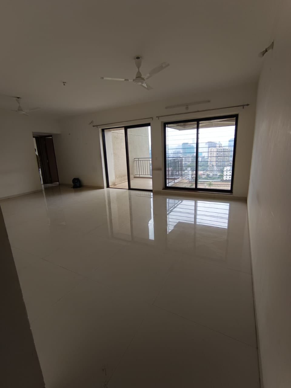 4 BHK + Study Room Apartment For Rent in Mittal Crosswinds