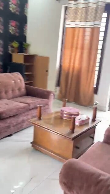 1 BHK Builder Floor For Rent in Sector 9