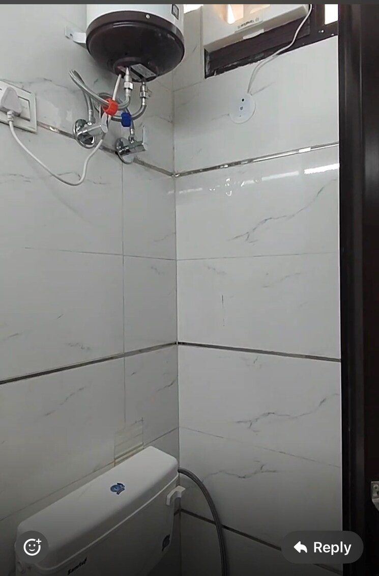 Bathroom, vikas puri 1 Bedroom 250 Sq.Mt. Apartment In Vikas Puri Delhi 8603295