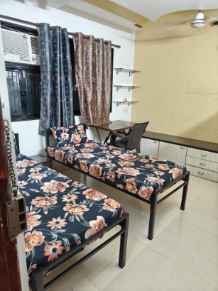 Pg For Rent in Gharapna 