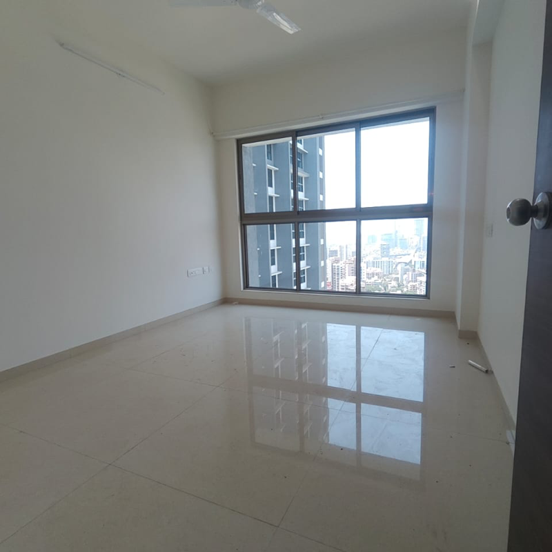 2 BHK + Servant Room Apartment For Rent in Evershine Grandeur