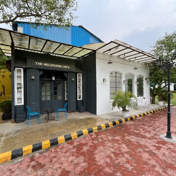 6+ BHK Villa – Exterior View View at Paras Quartier The Iconic Tower, Gurgaon Faridabad Road - for Rent