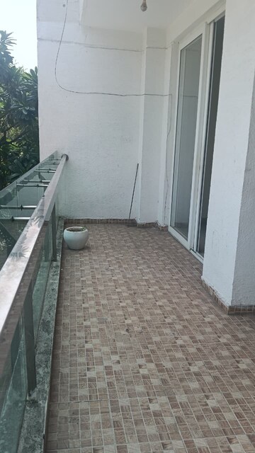 Balcony in 3 BHK Builder Floor at Omaxe Ambrosia, North Mullanpur – for Rent