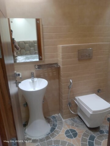 Bathroom in 2 BHK Builder Floor at Lajpat Nagar 4 – for Rent