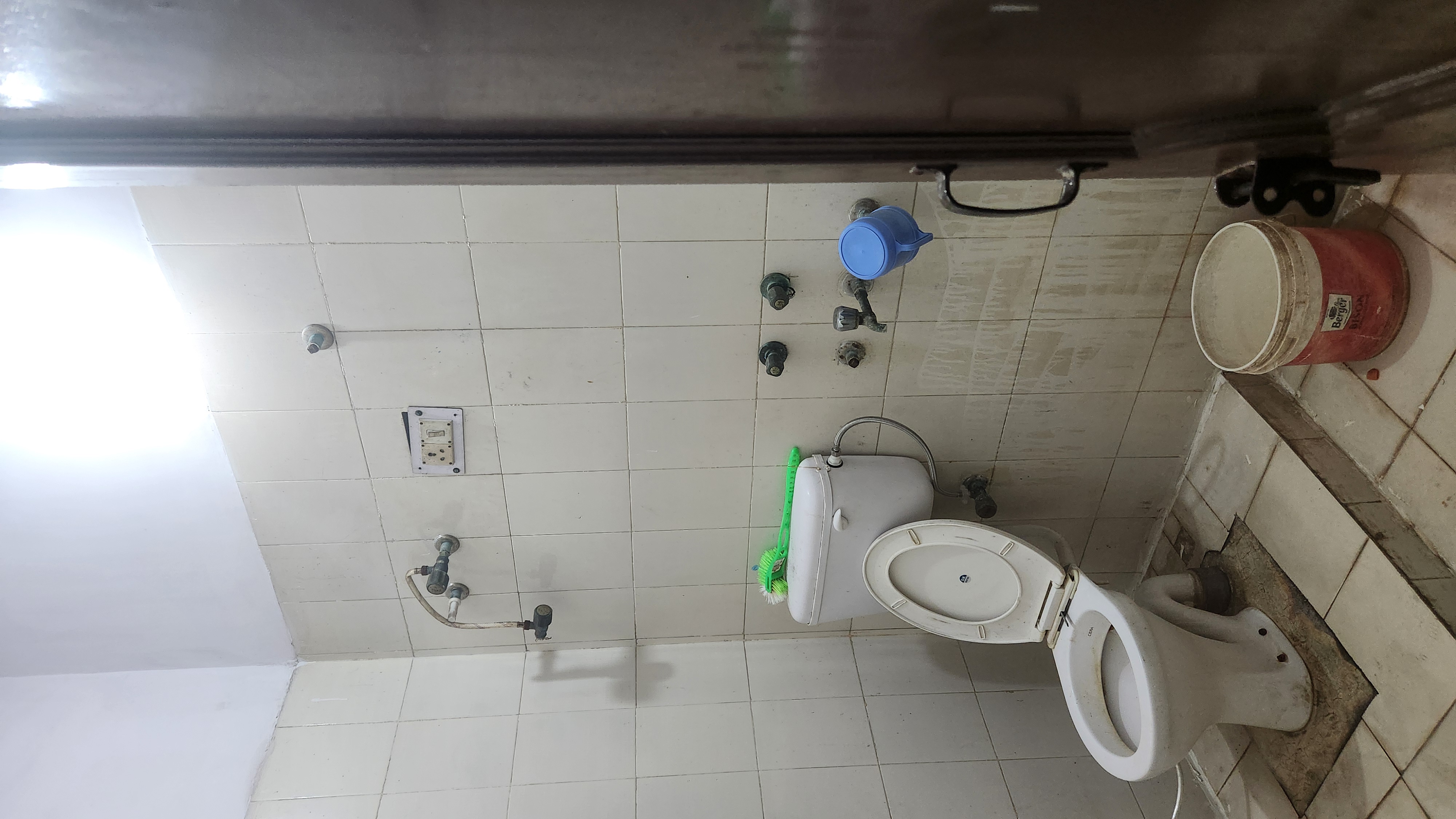 1.5 BHK + Servant Room Independent House For Rent in Sector 30