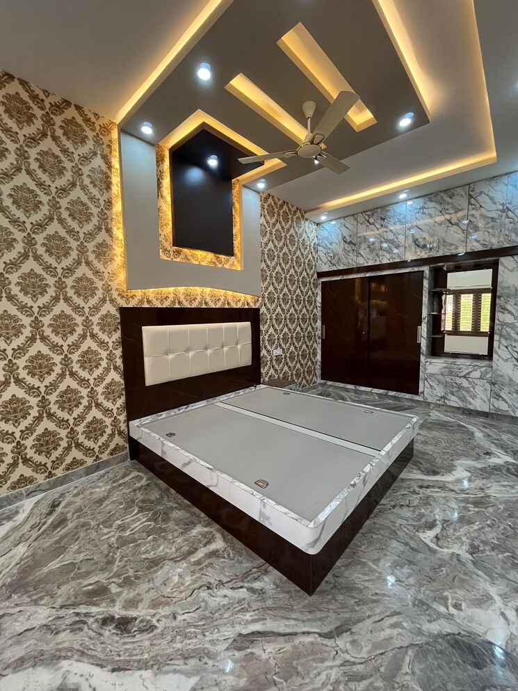 Master Bedroom, pitampura 6+ Bedroom 1000 Sq.Ft. Independent House In Pitampura Delhi 8603447