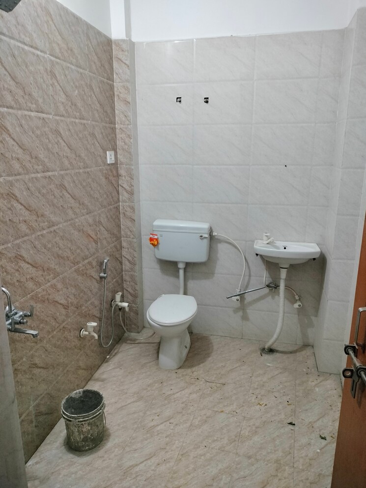 Floor Plan, gomti nagar Commercial Office Space 2200 Sq.Ft. In Gomti Nagar Lucknow 8603492