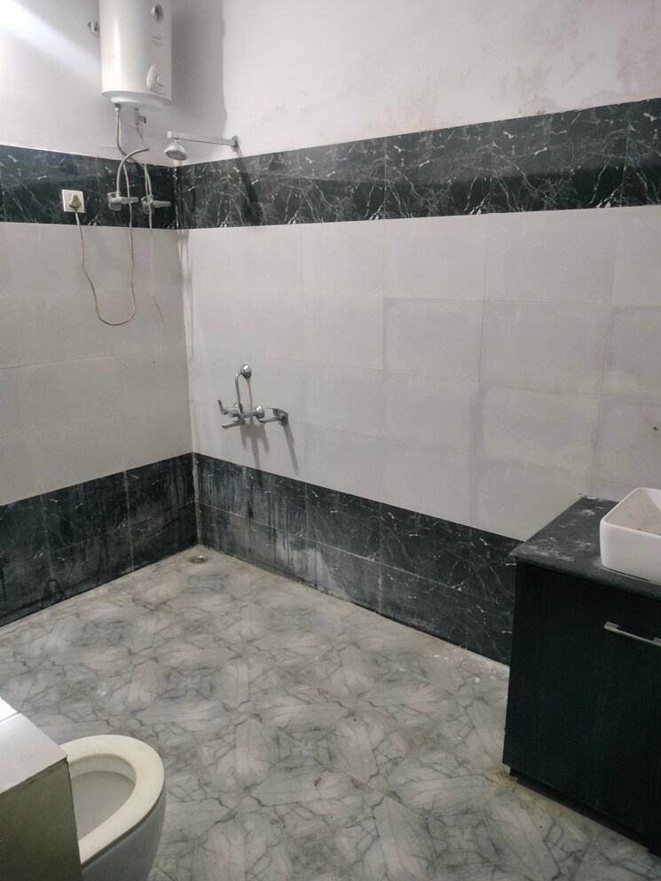 Floor Plan, gomti nagar Commercial Office Space 2200 Sq.Ft. In Gomti Nagar Lucknow 8603492